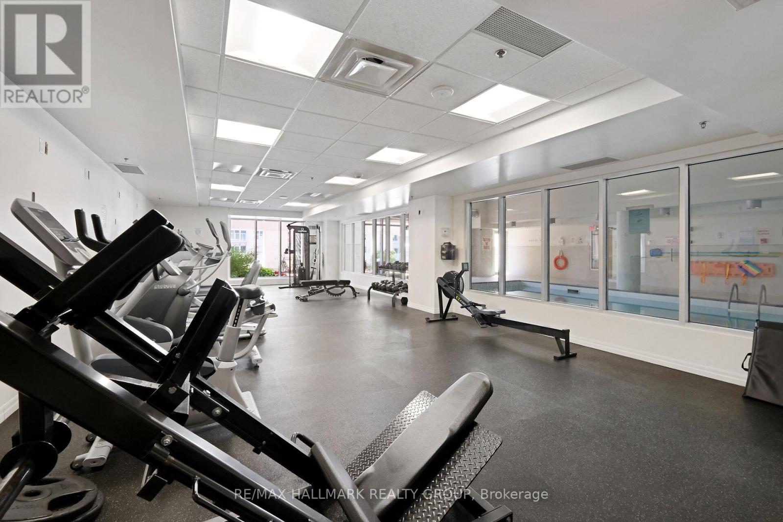 206 - 242 Rideau Street Property Photo 21