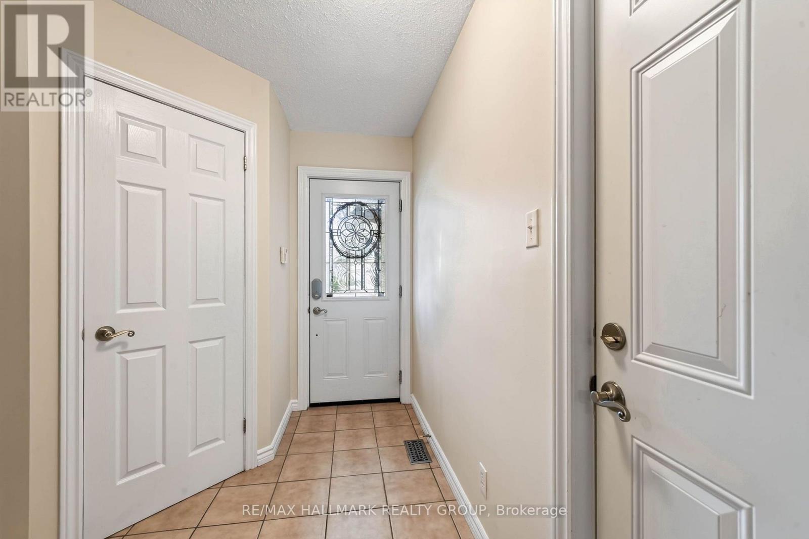 385 Princess Louise Drive Property Photo 13