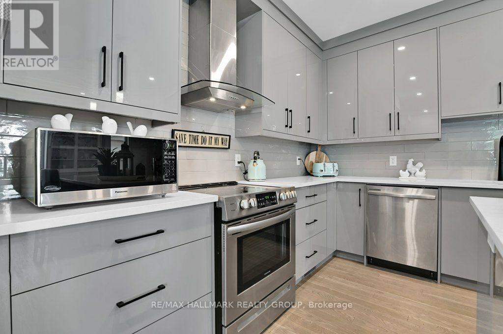 581 Queen Mary Street Property Photo 9