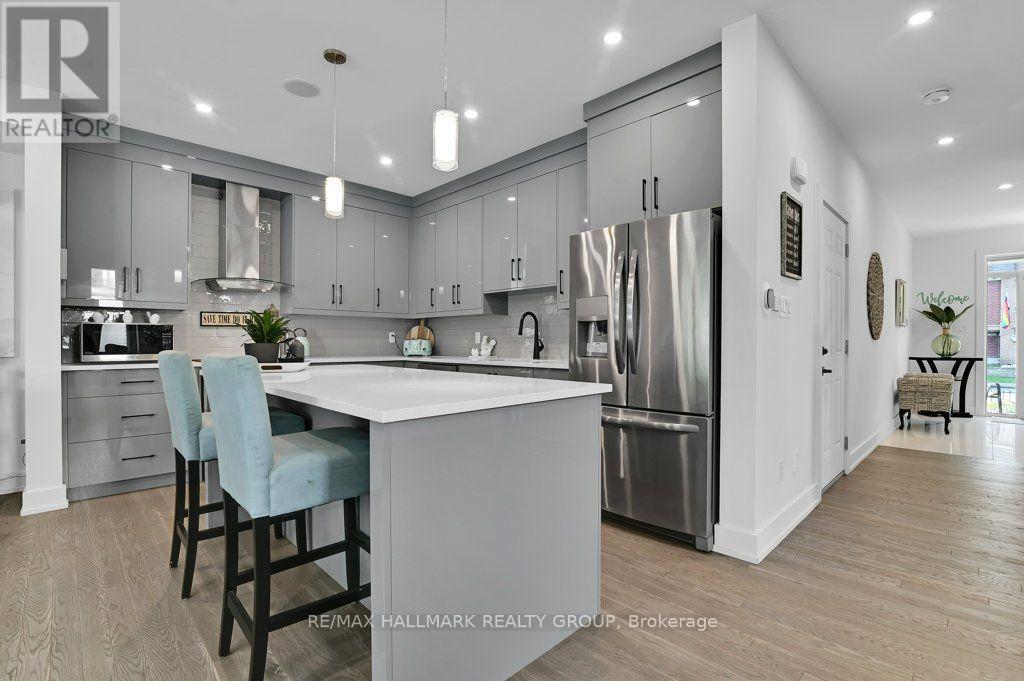 581 Queen Mary Street Property Photo 10