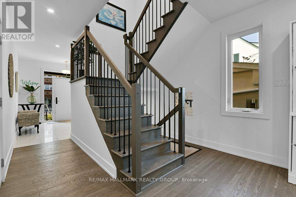 581 Queen Mary Street Property Photo 14