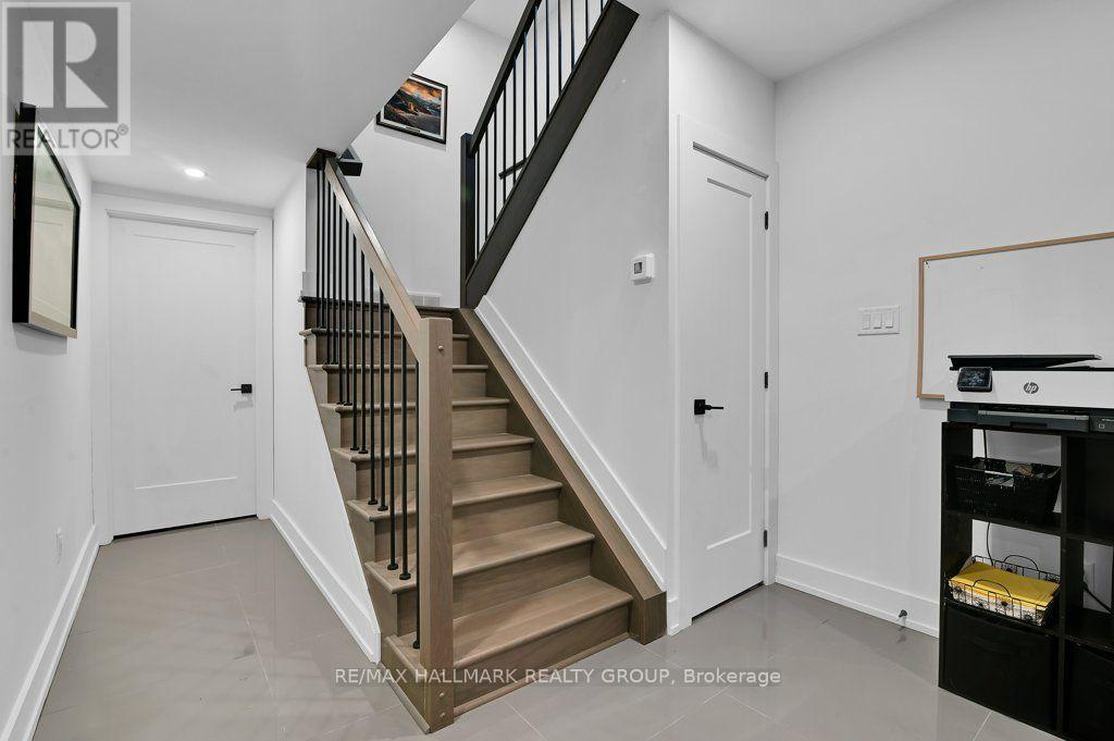581 Queen Mary Street Property Photo 26