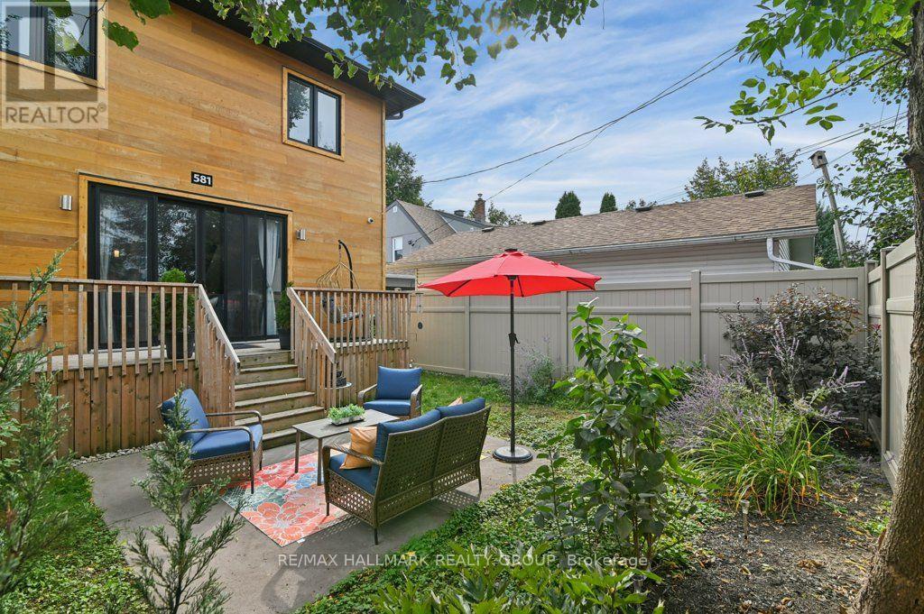 581 Queen Mary Street Property Photo 36