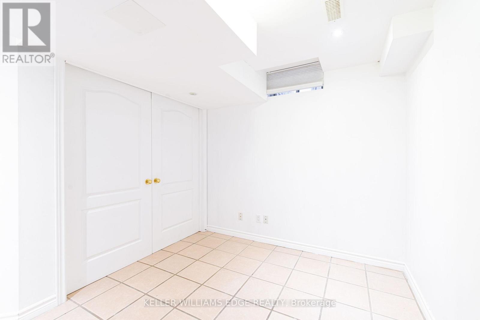 Room E - 119 Summers Drive Property Photo 28