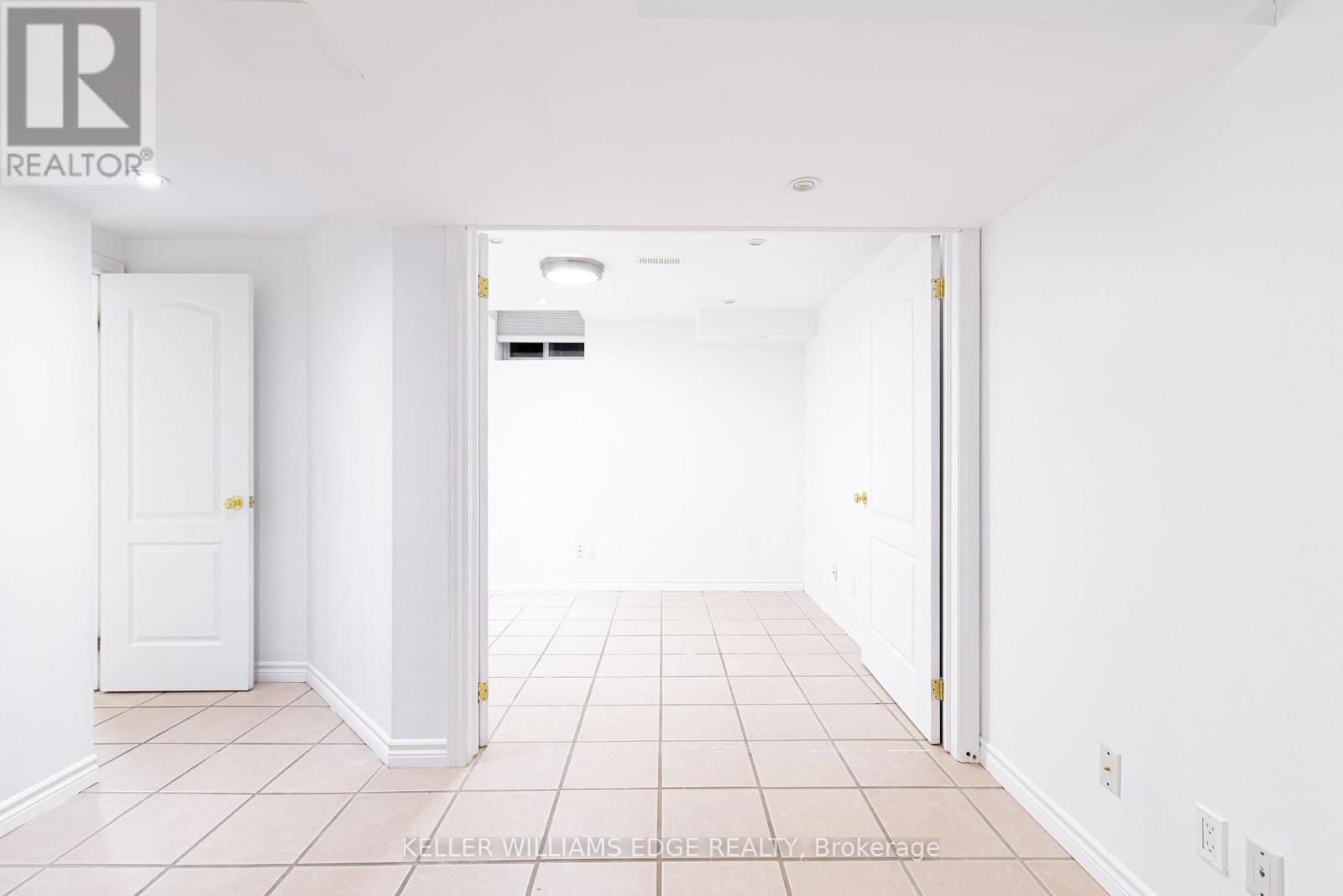 Room E - 119 Summers Drive Property Photo 31