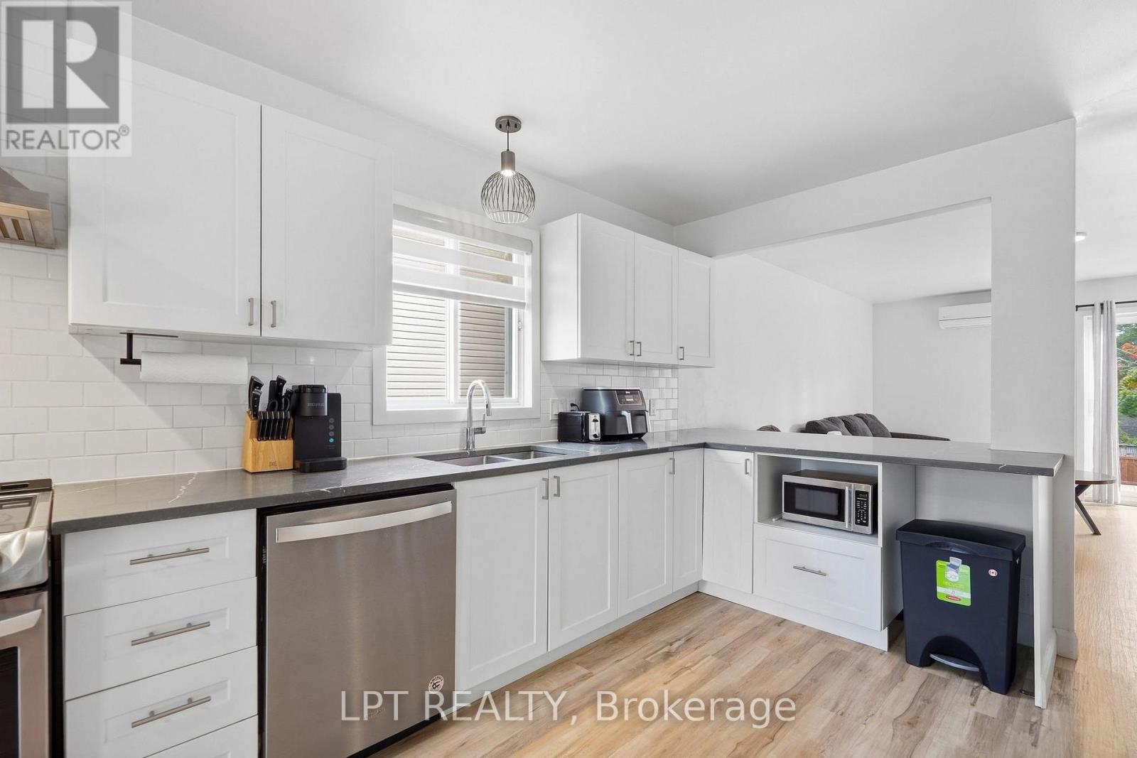 119 Pendleton Street Property Photo 5