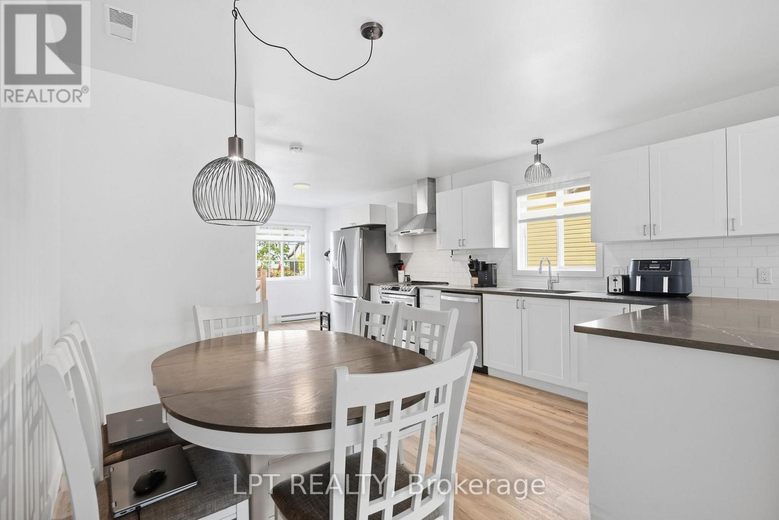 119 Pendleton Street Property Photo 10