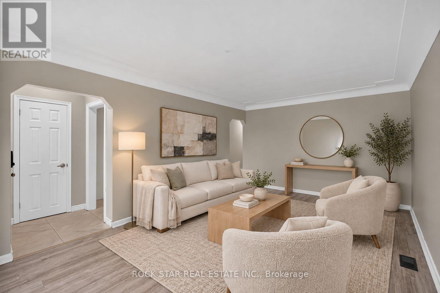 40 Clarendon Avenue Property Photo 7