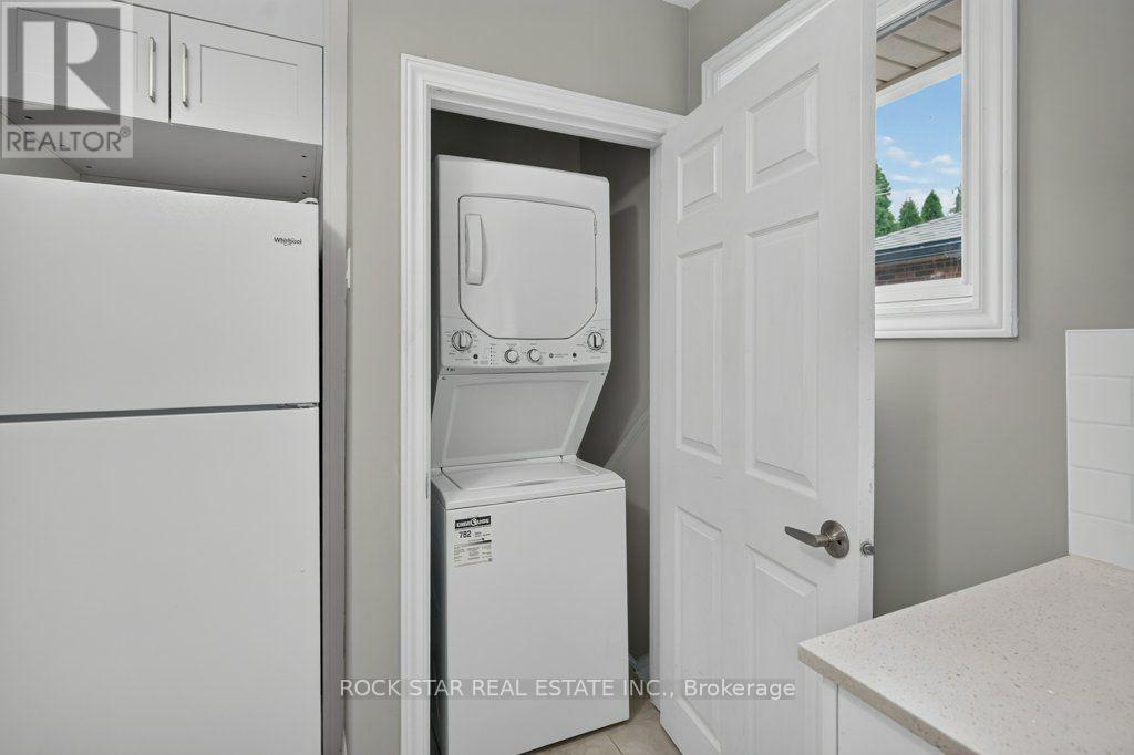 40 Clarendon Avenue Property Photo 10