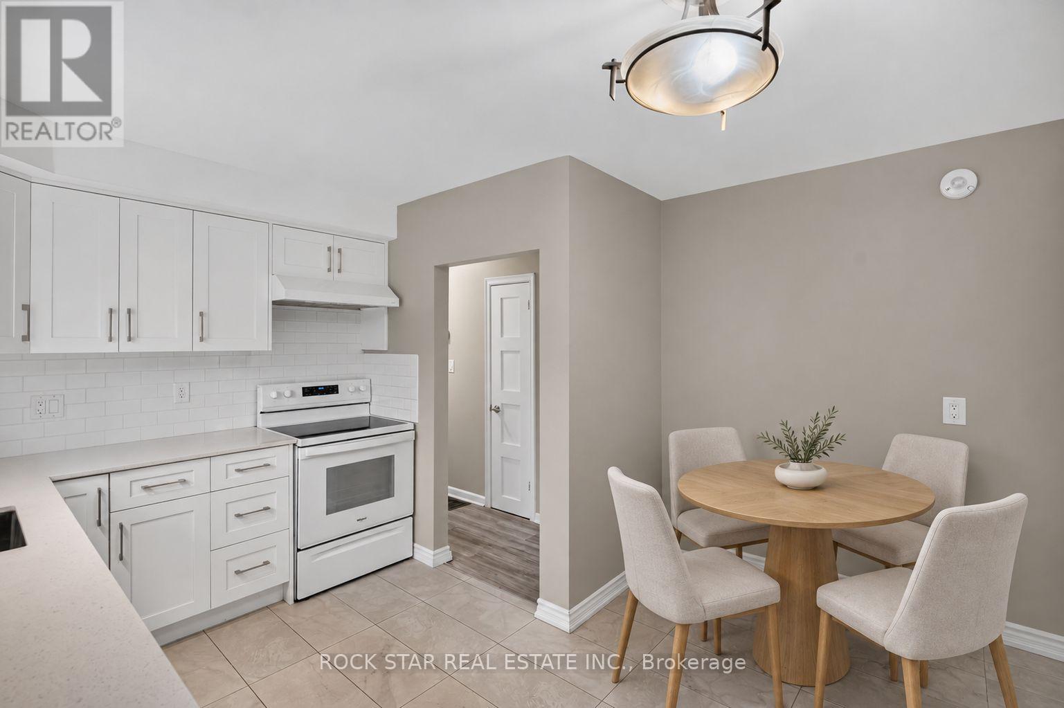 40 Clarendon Avenue Property Photo 13
