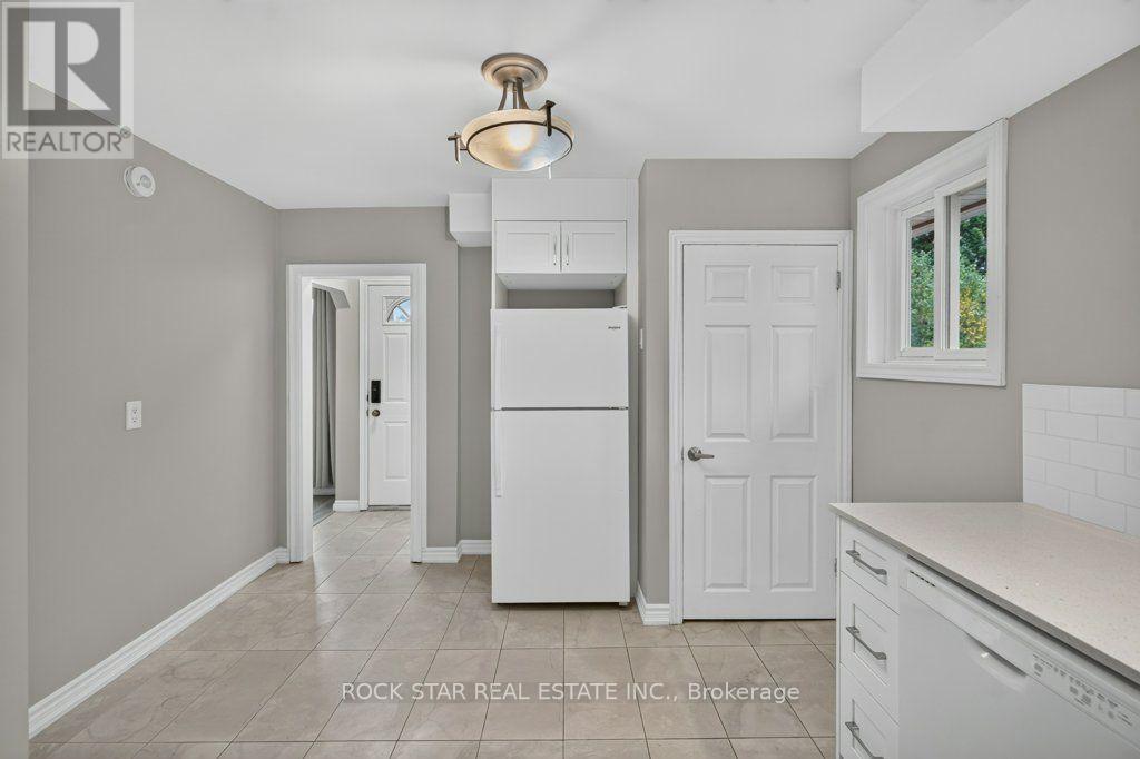 40 Clarendon Avenue Property Photo 17