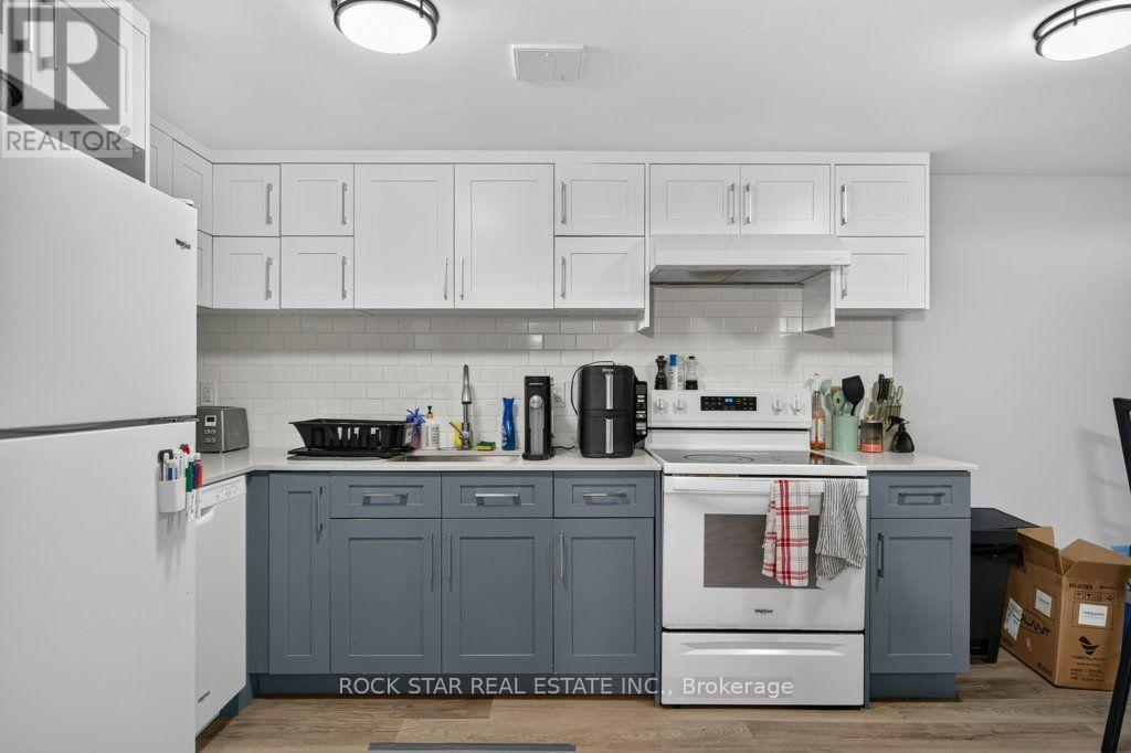 40 Clarendon Avenue Property Photo 31