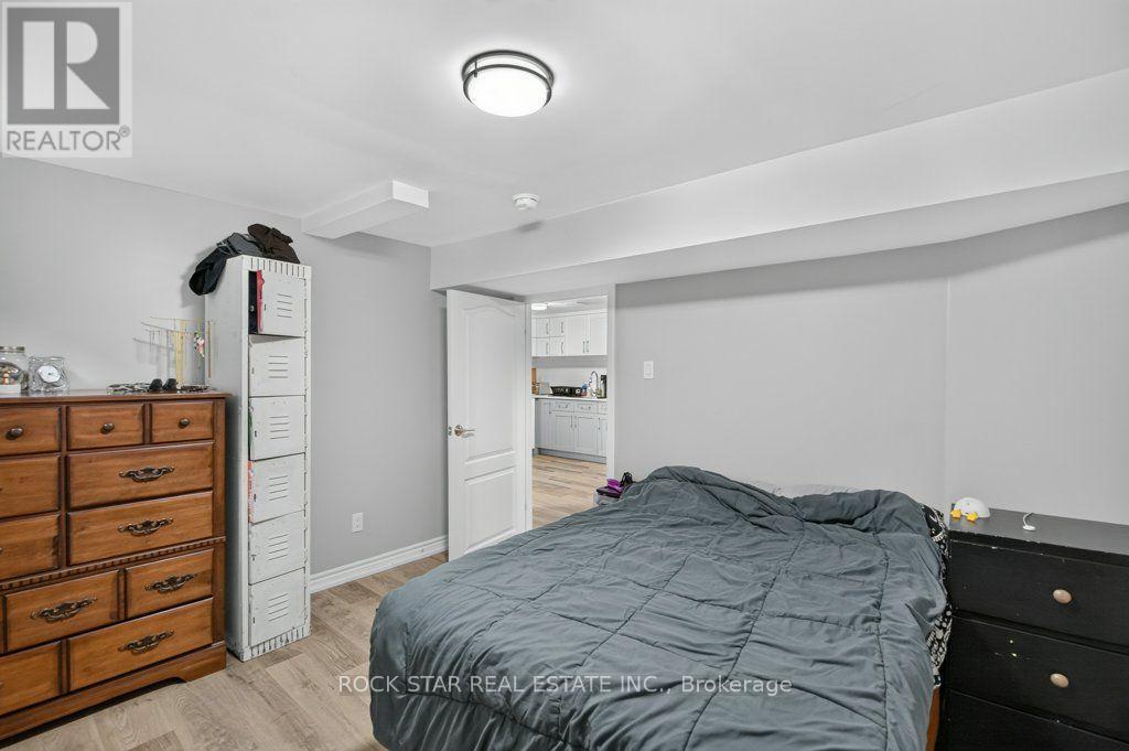 40 Clarendon Avenue Property Photo 34