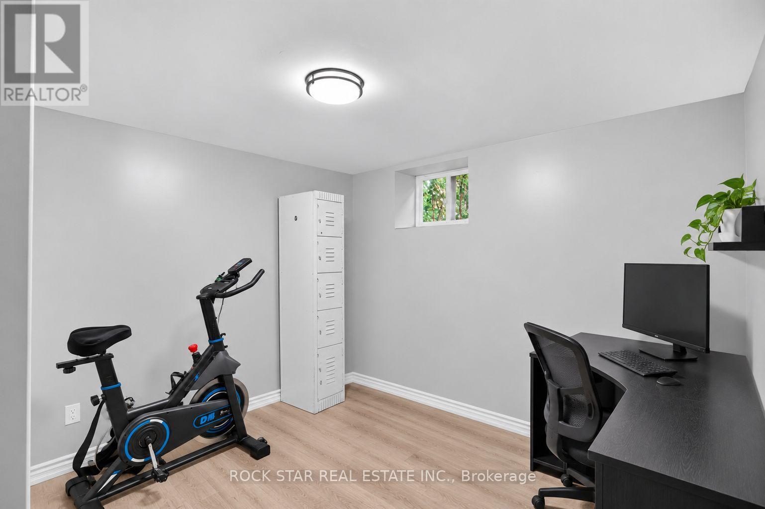 40 Clarendon Avenue Property Photo 35