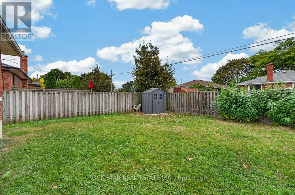 40 Clarendon Avenue Property Photo 41