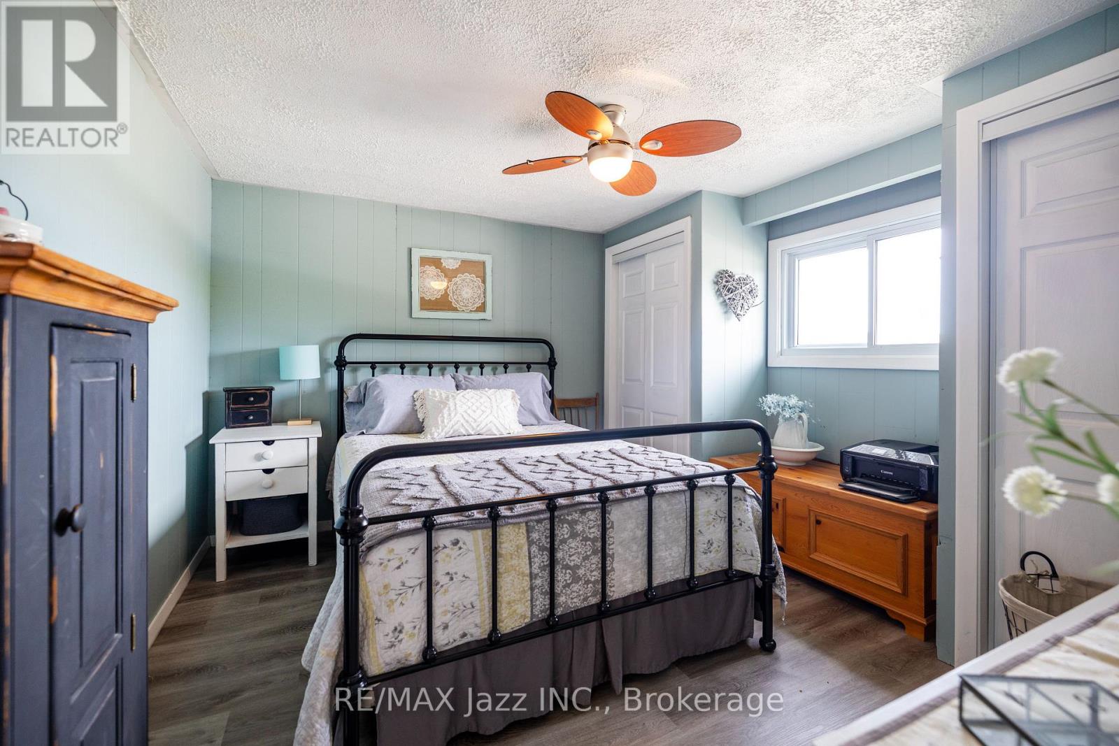 70 Marine Drive Property Photo 12
