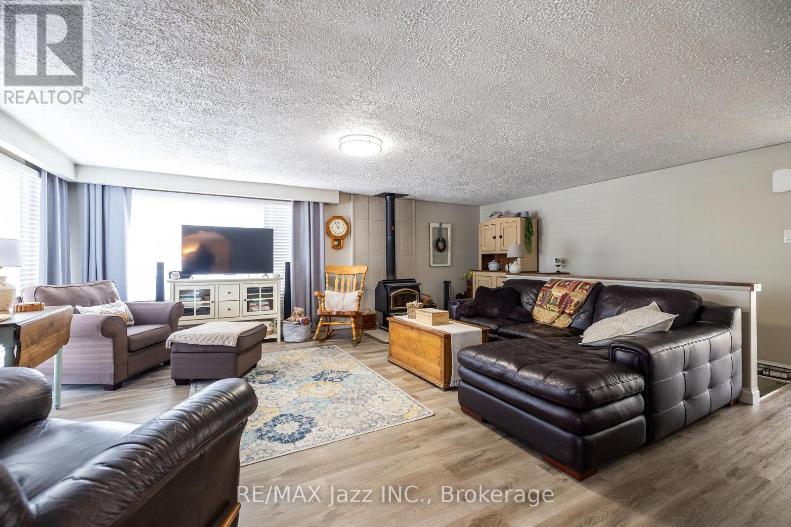 70 Marine Drive Property Photo 19