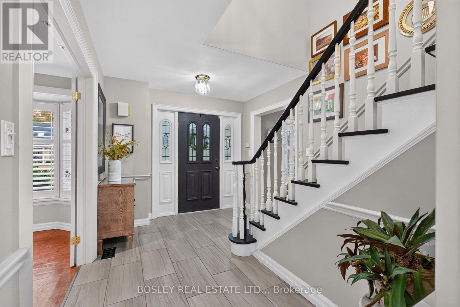 28 Arbour Glen Drive Property Photo 4