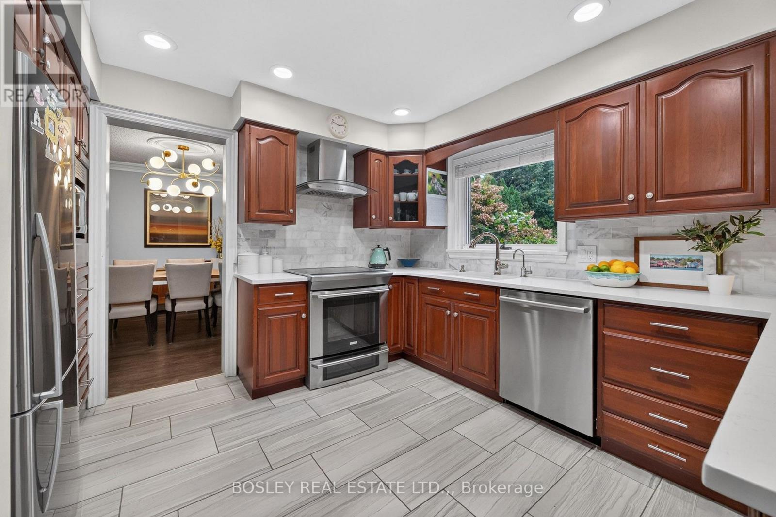 28 Arbour Glen Drive Property Photo 14