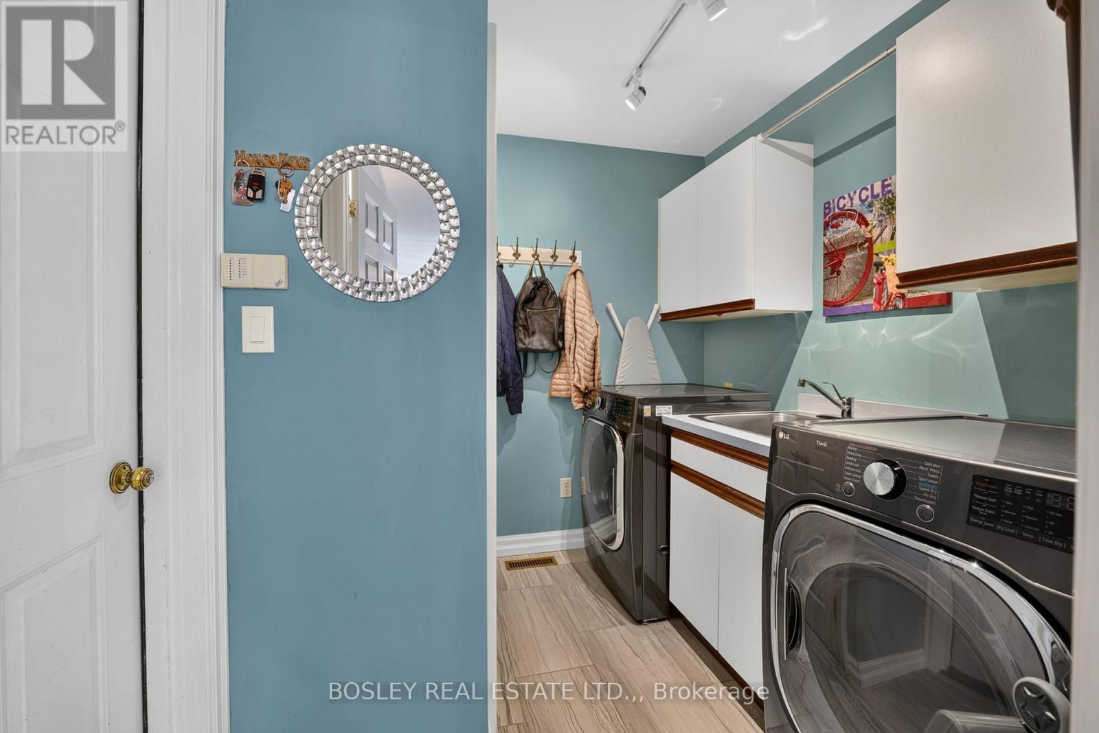 28 Arbour Glen Drive Property Photo 20