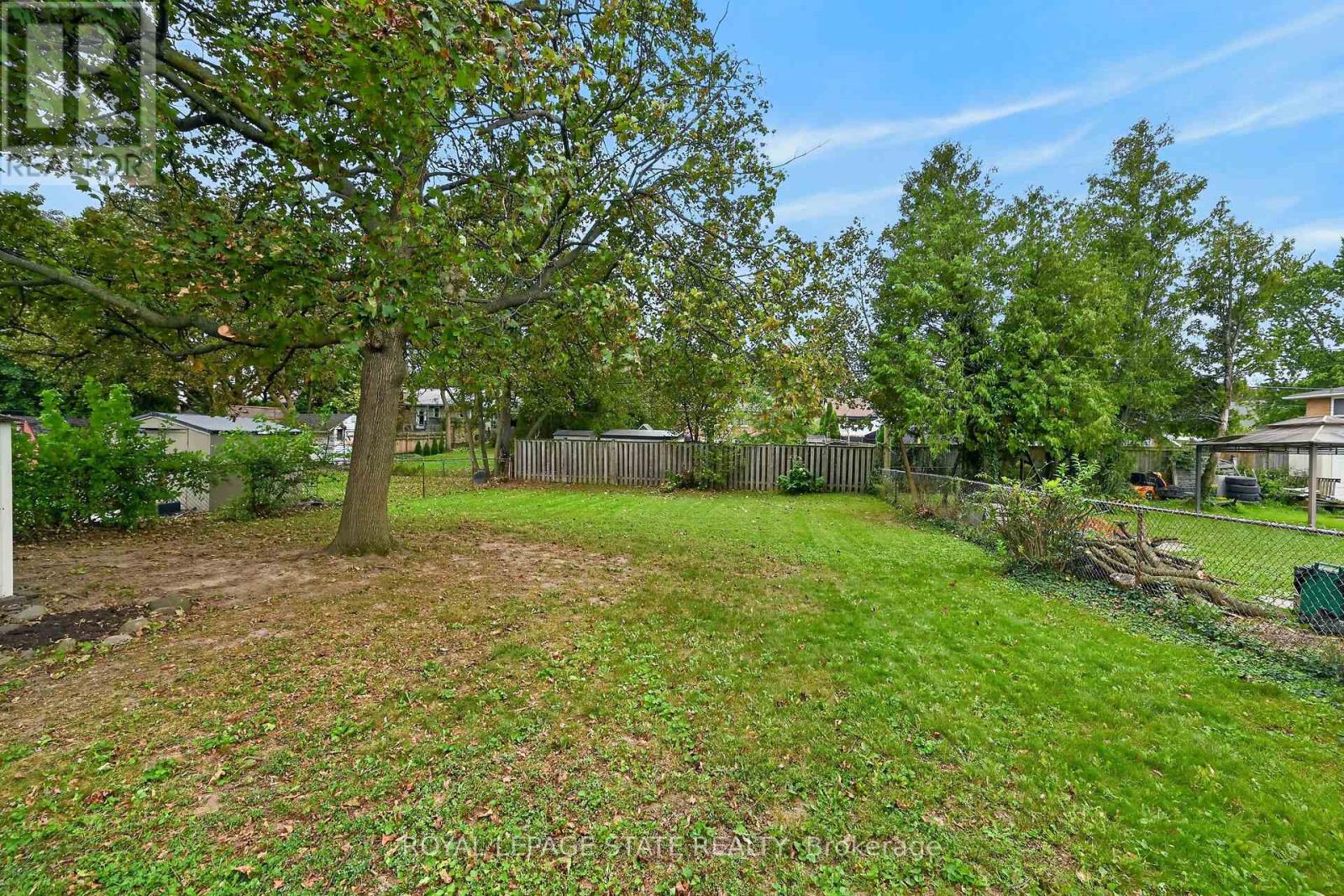 390 East 37th Street Property Photo 7
