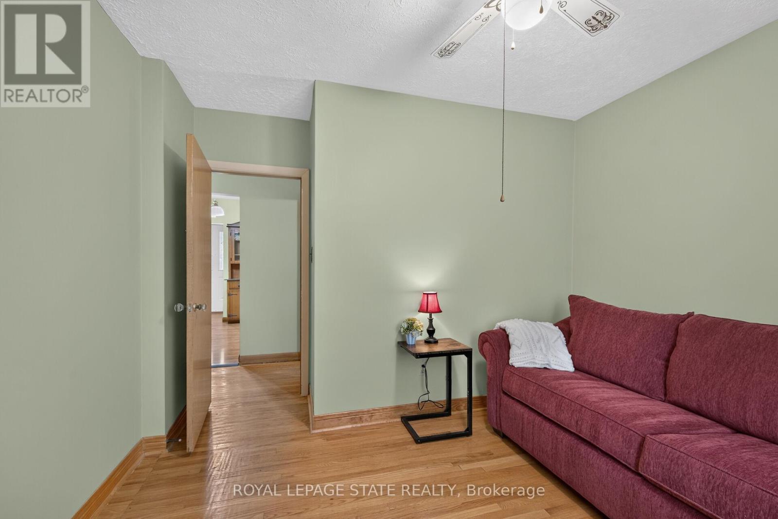 390 East 37th Street Property Photo 29