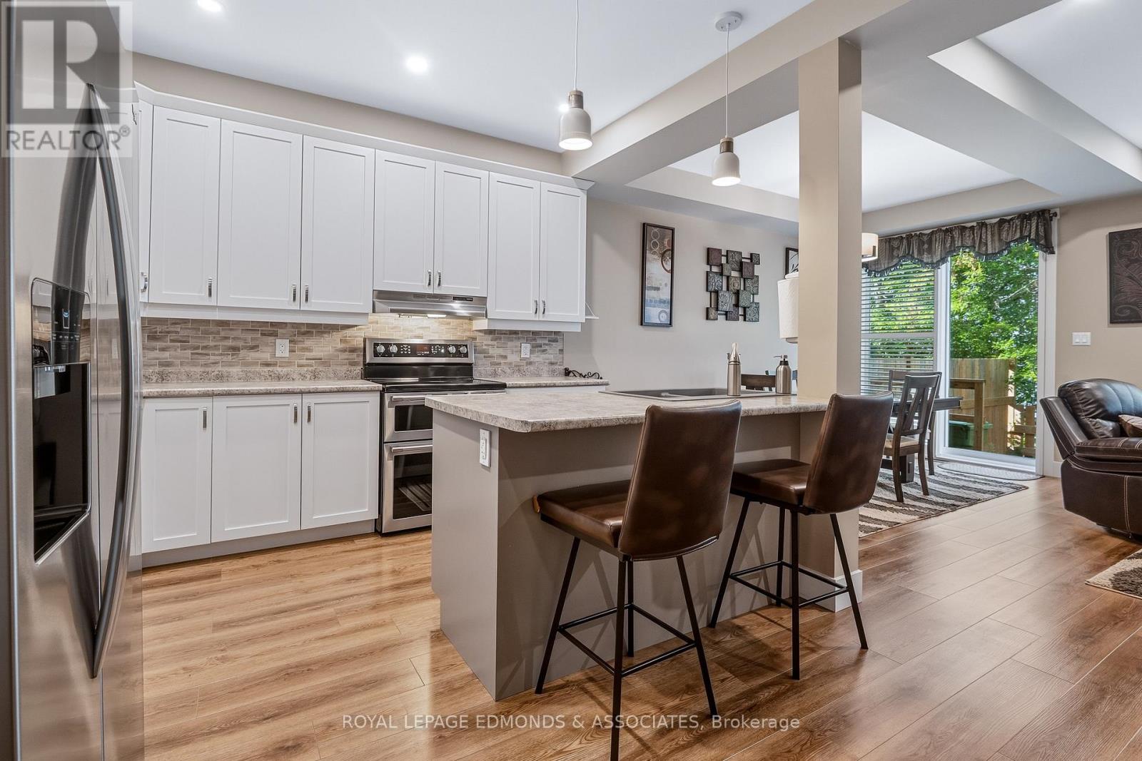 359 Nelson Street Property Photo 11