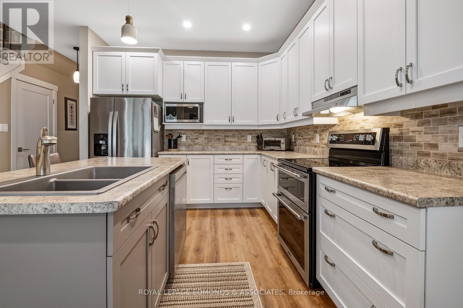 359 Nelson Street Property Photo 14