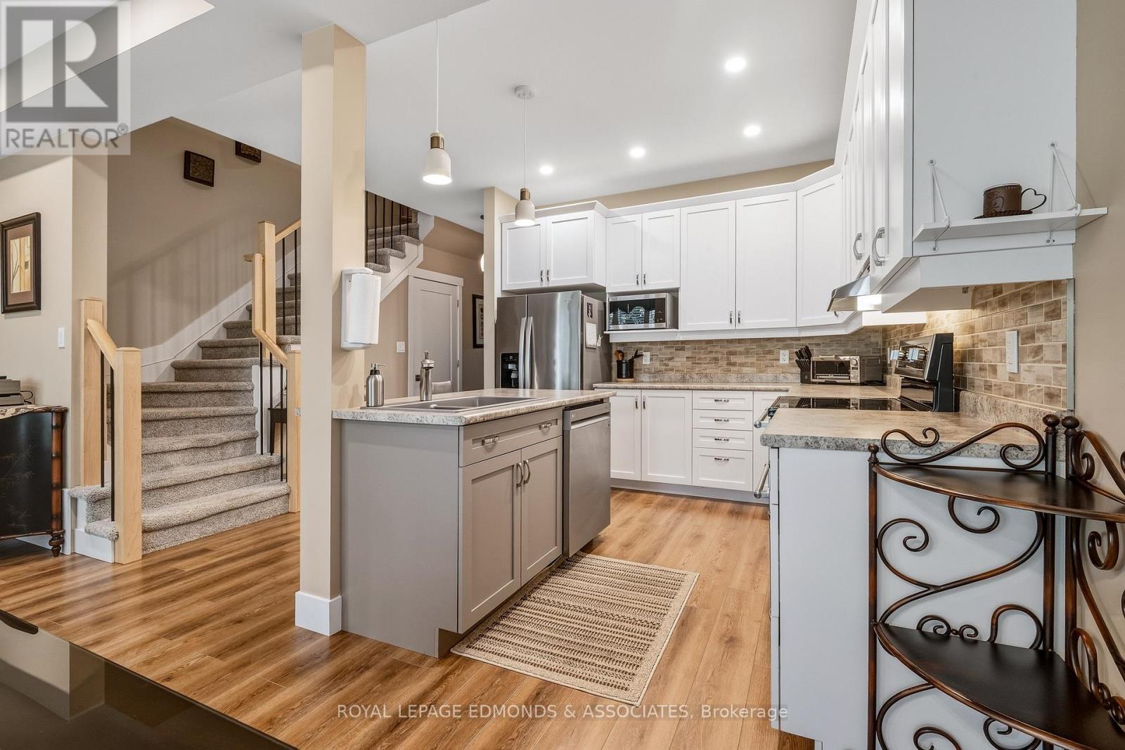 359 Nelson Street Property Photo 15