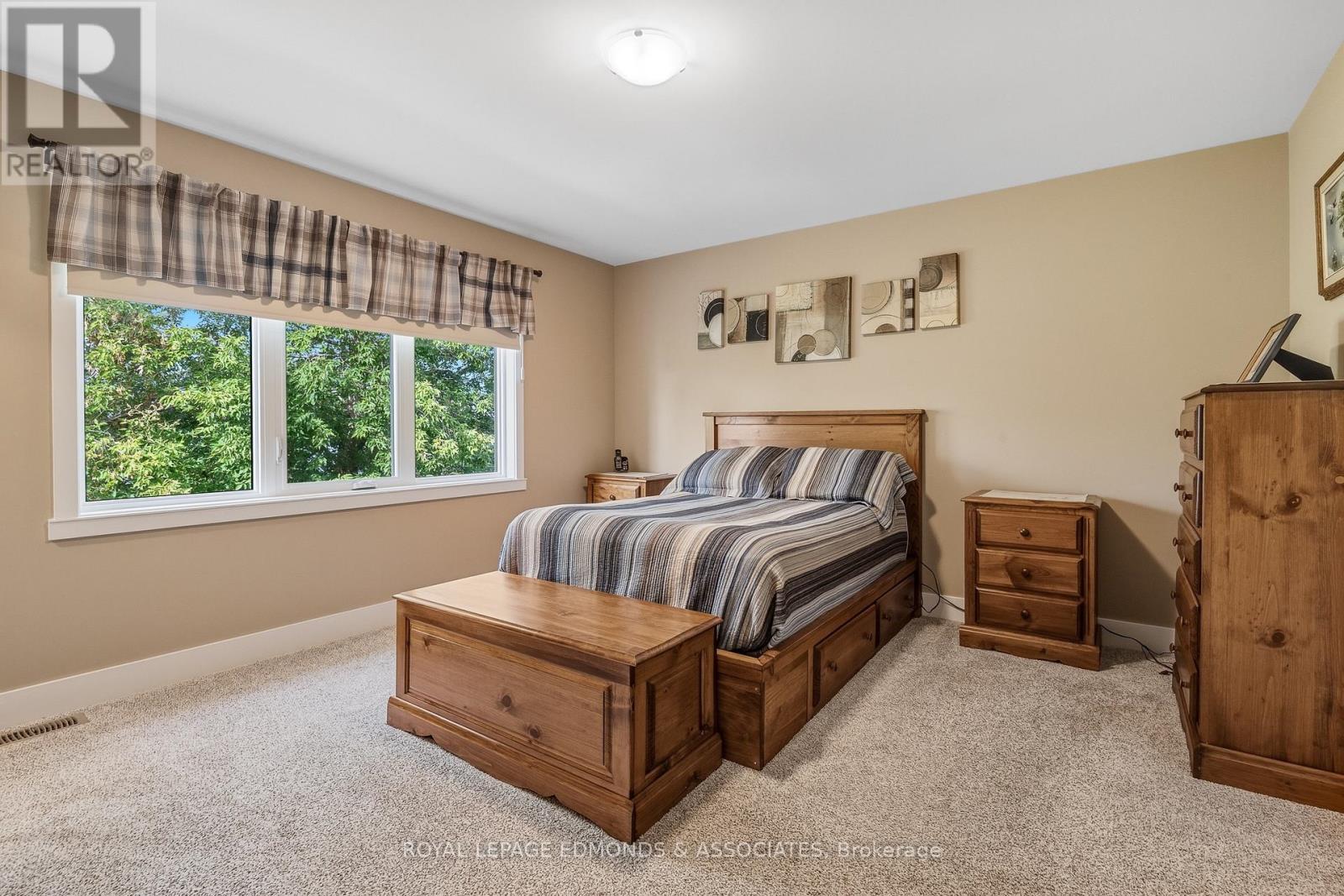 359 Nelson Street Property Photo 17