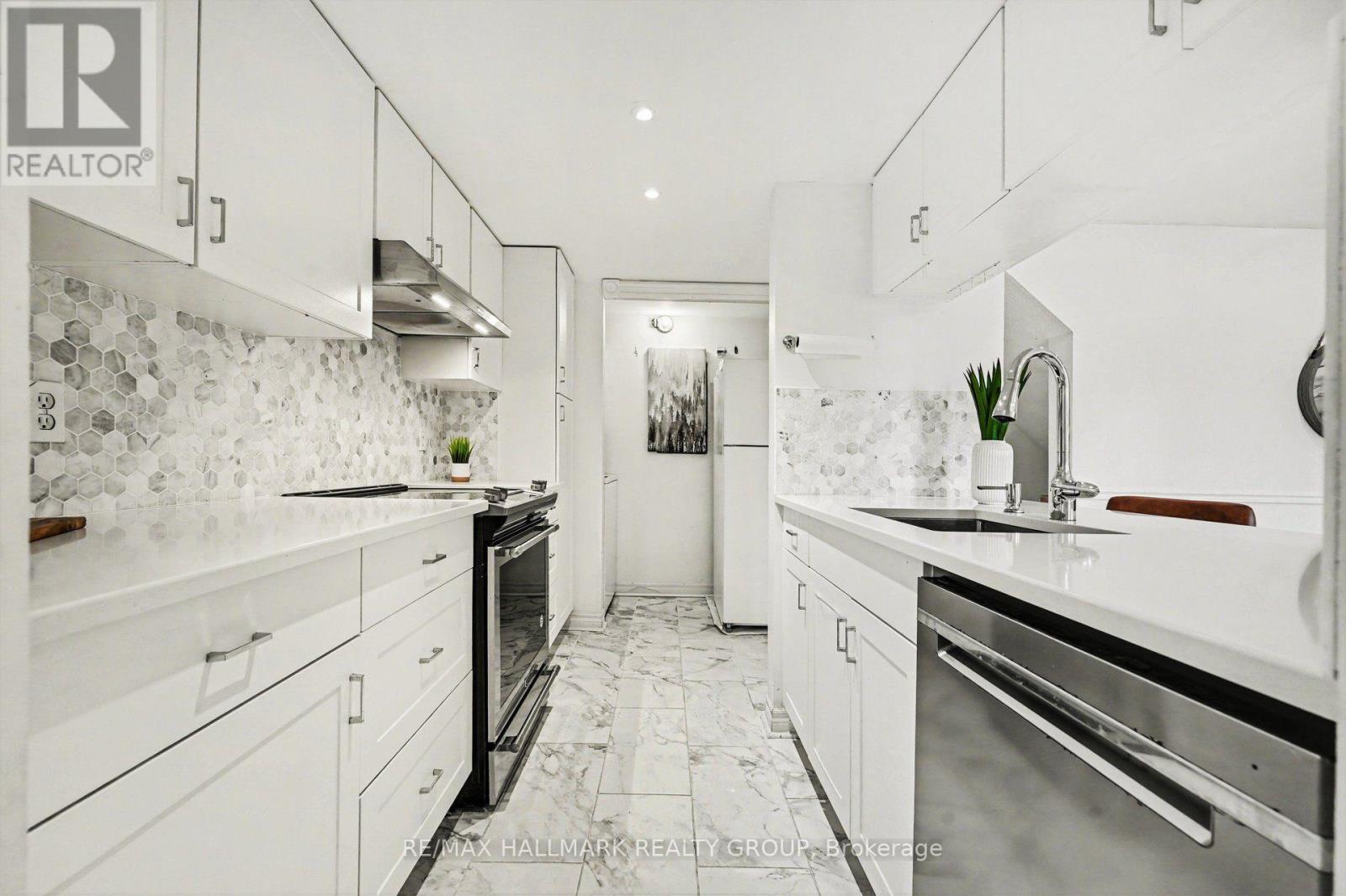 15 - 1204 Shillington Avenue Property Photo 7
