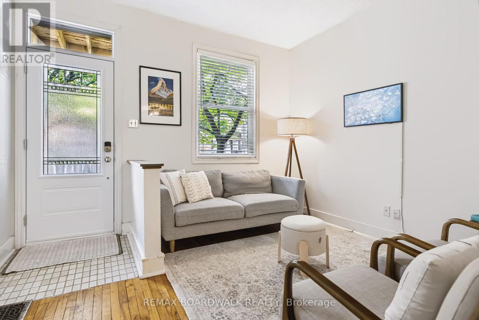 239 Wilbrod Street Property Photo 4