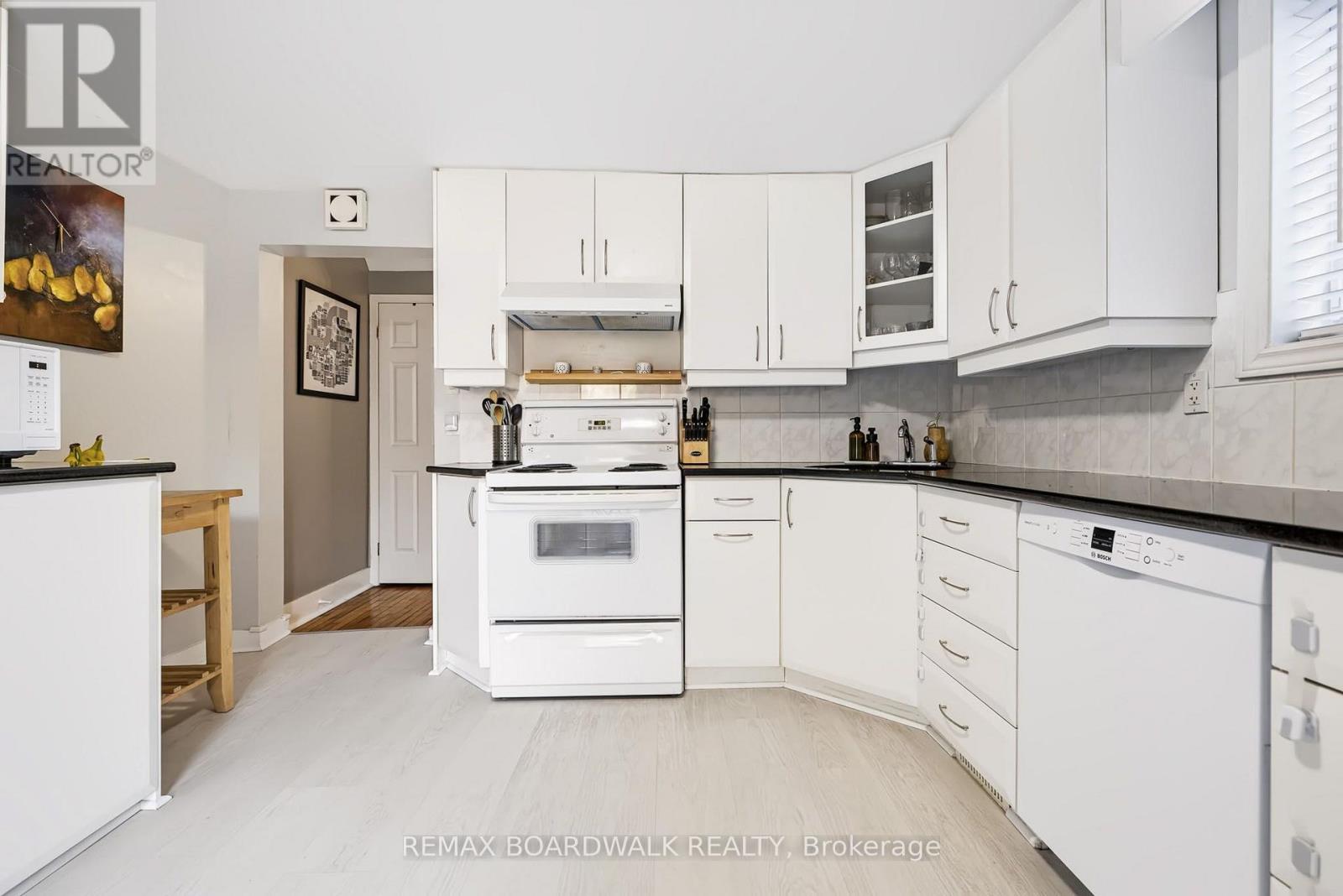 239 Wilbrod Street Property Photo 12