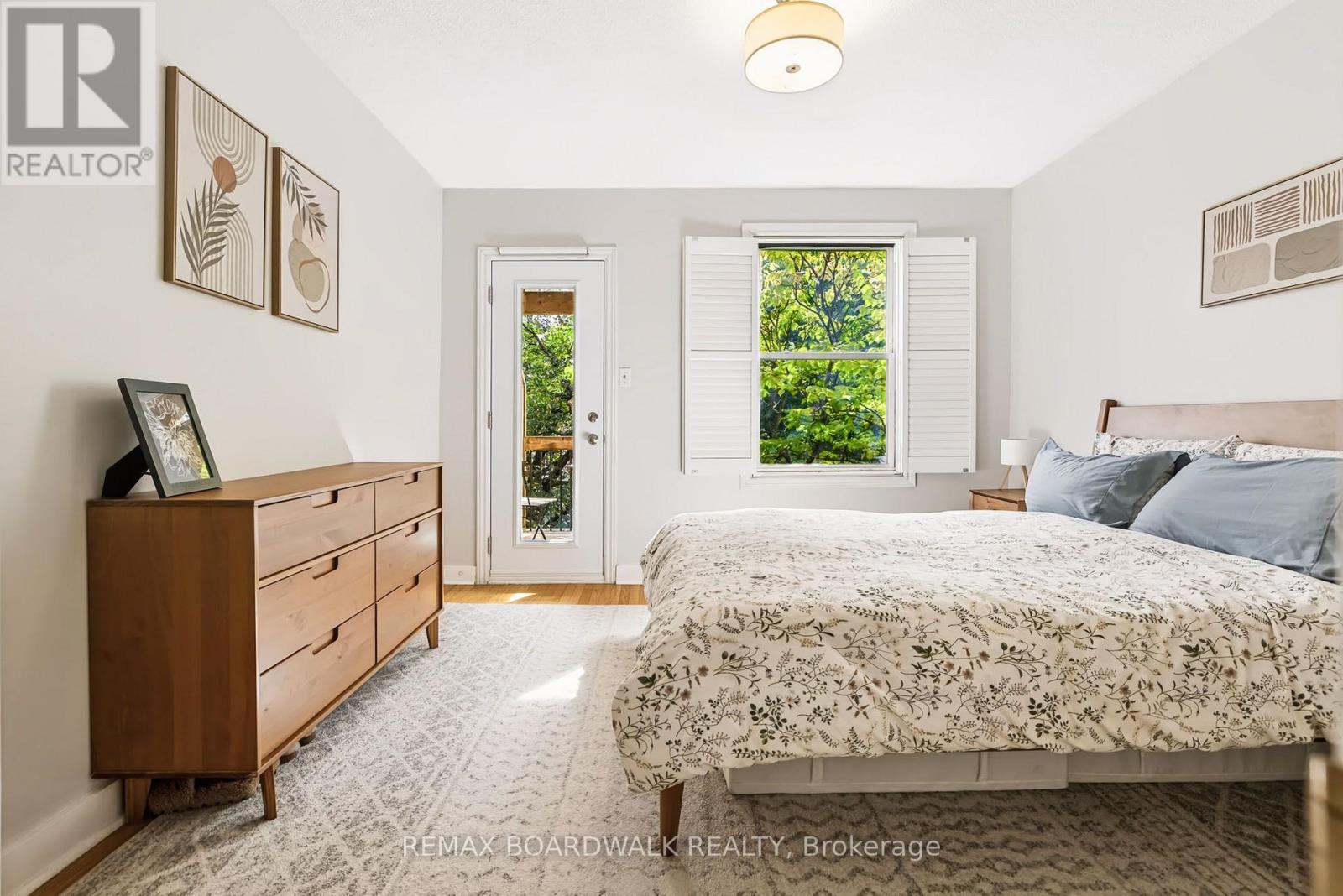 239 Wilbrod Street Property Photo 16