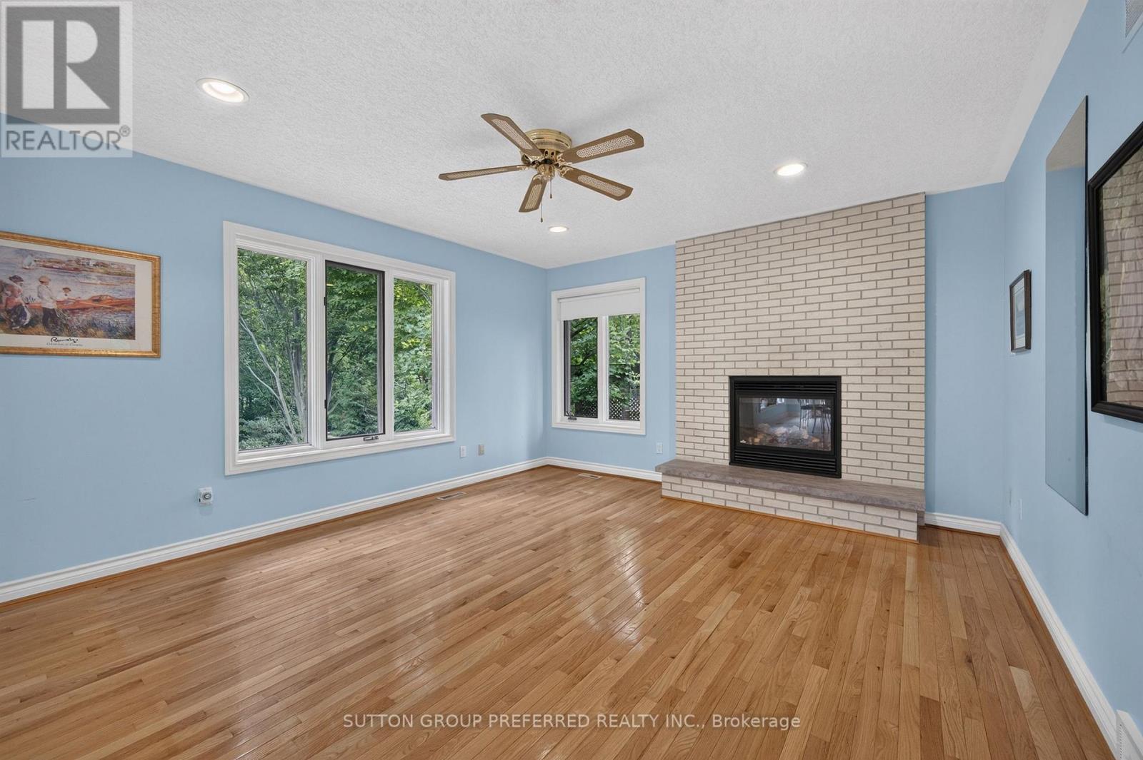 179 Carriage Hill Drive N Property Photo 10