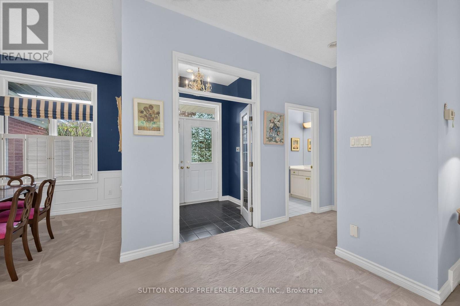 179 Carriage Hill Drive N Property Photo 17