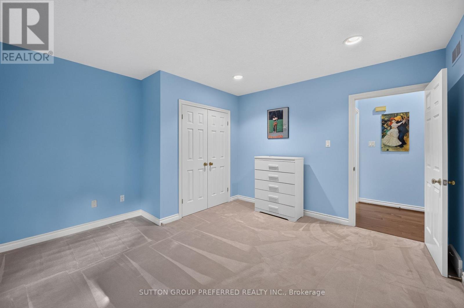 179 Carriage Hill Drive N Property Photo 22