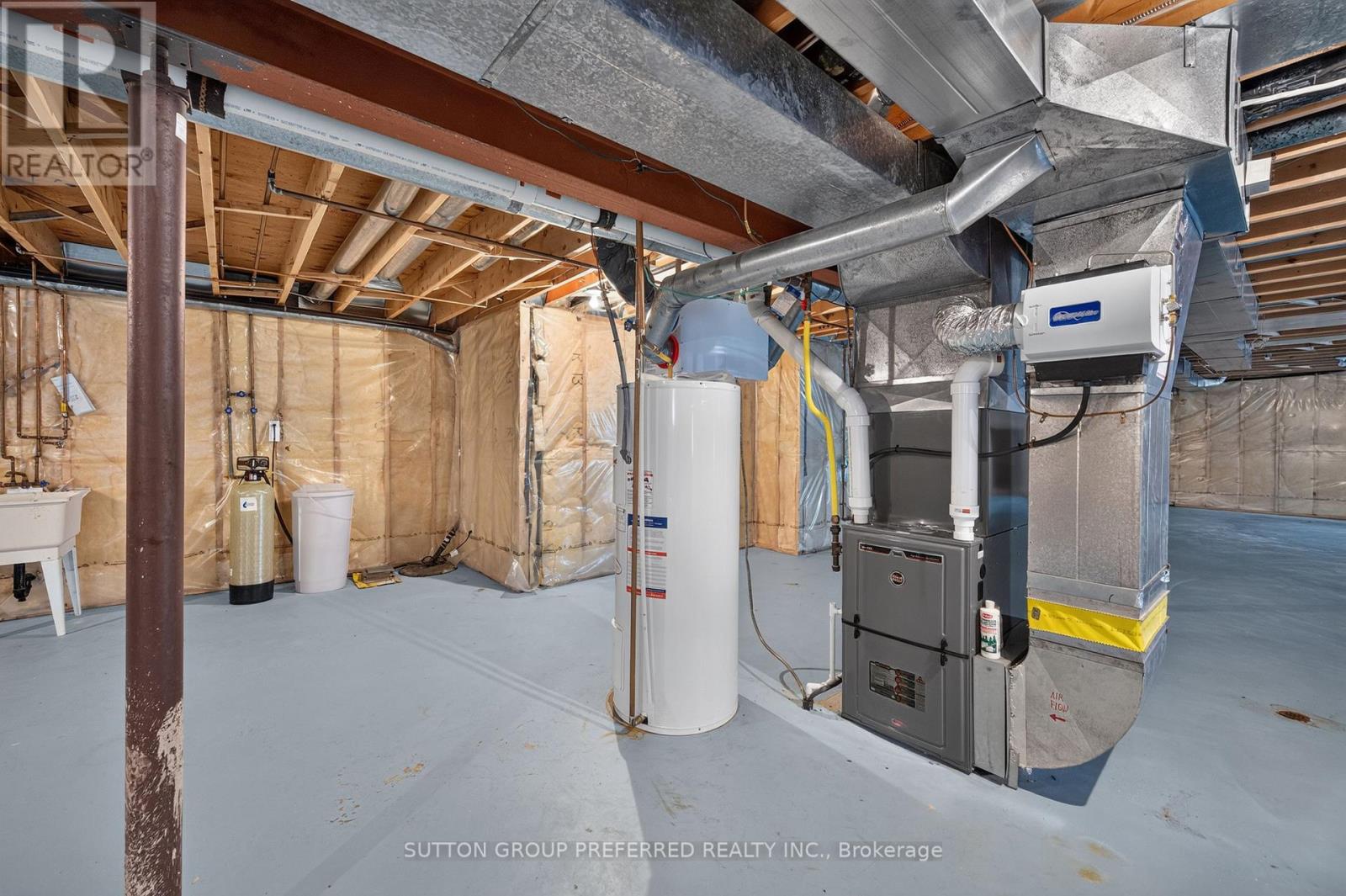 179 Carriage Hill Drive N Property Photo 33