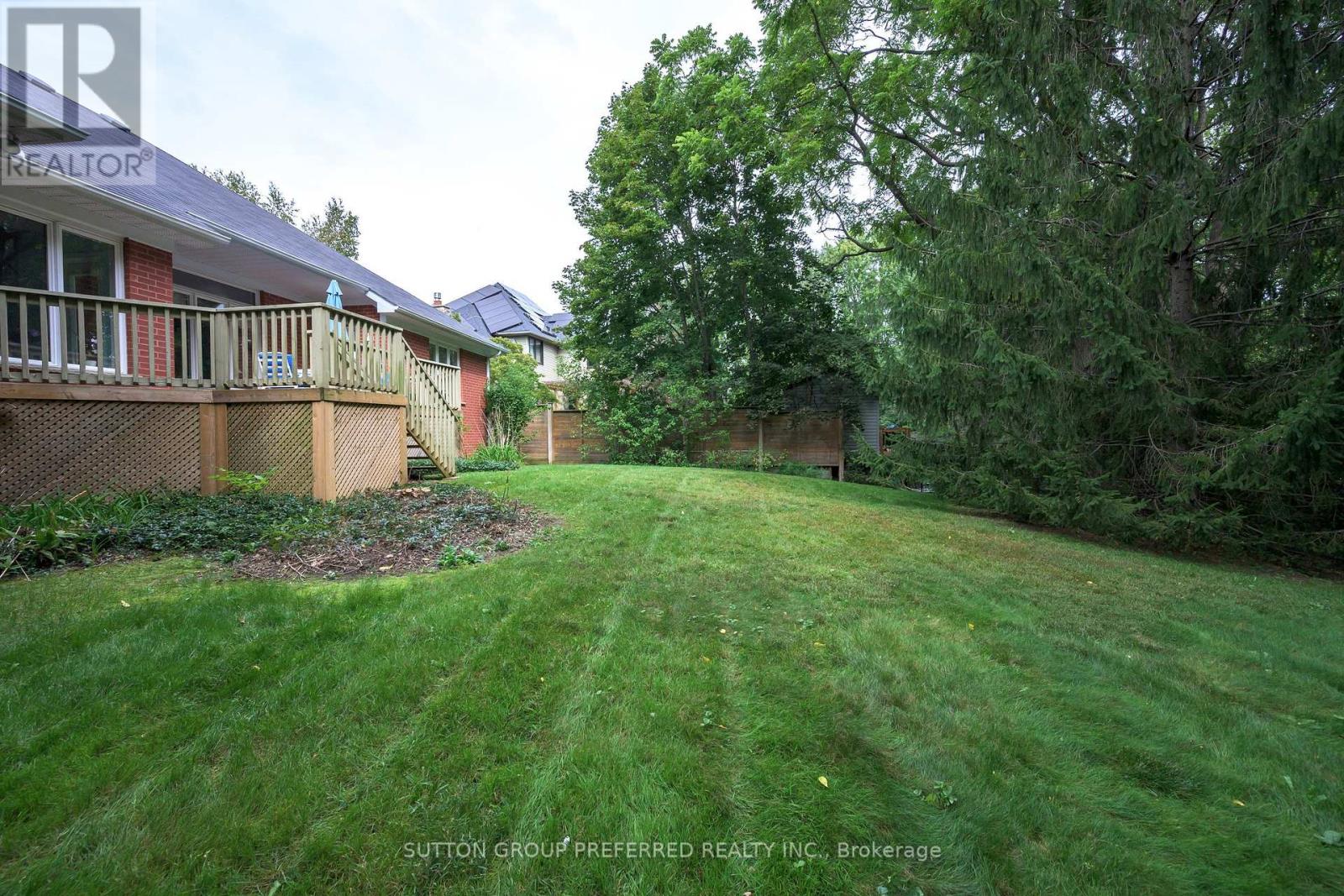 179 Carriage Hill Drive N Property Photo 35