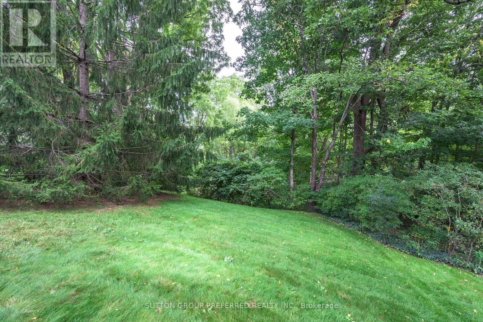 179 Carriage Hill Drive N Property Photo 36