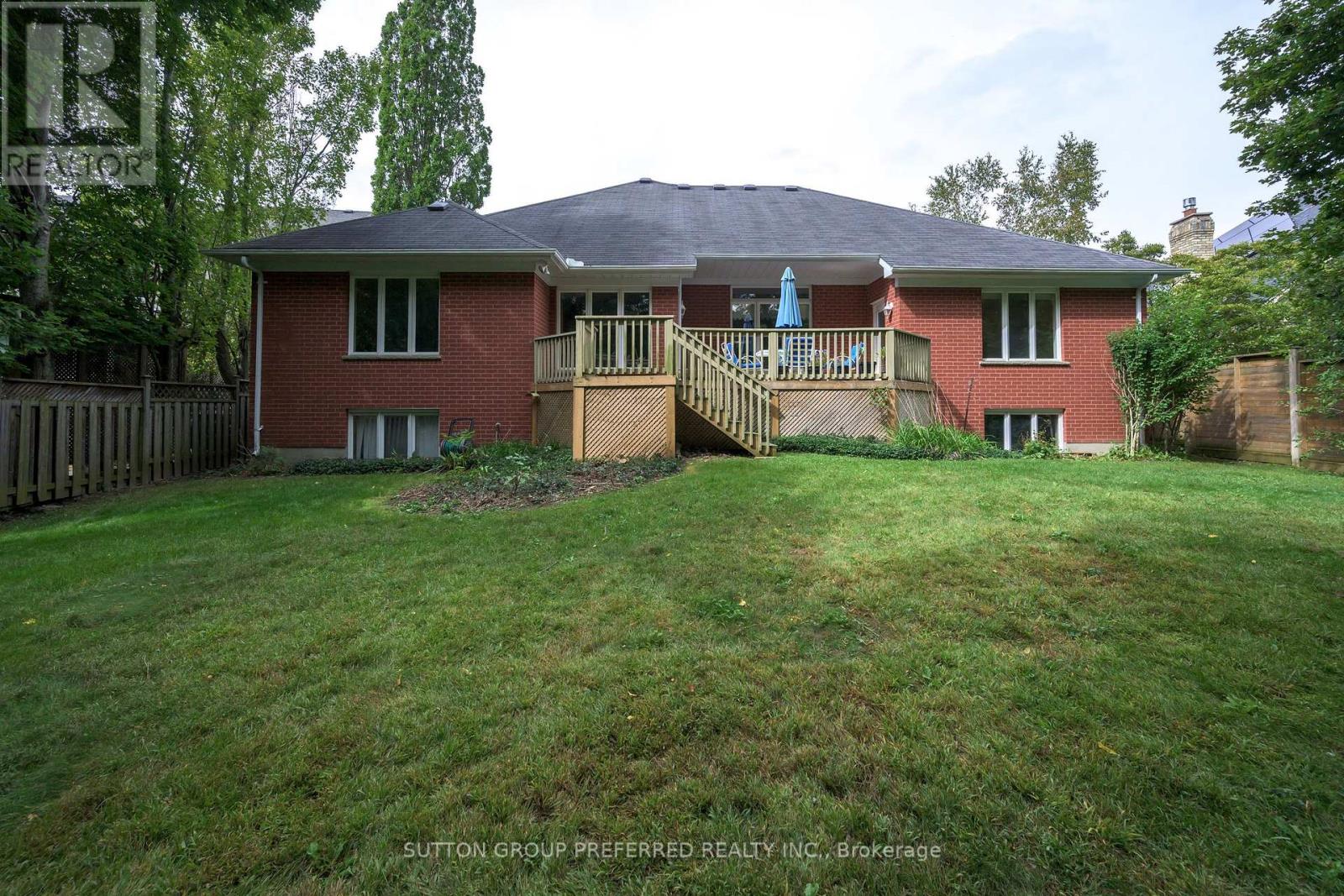 179 Carriage Hill Drive N Property Photo 39