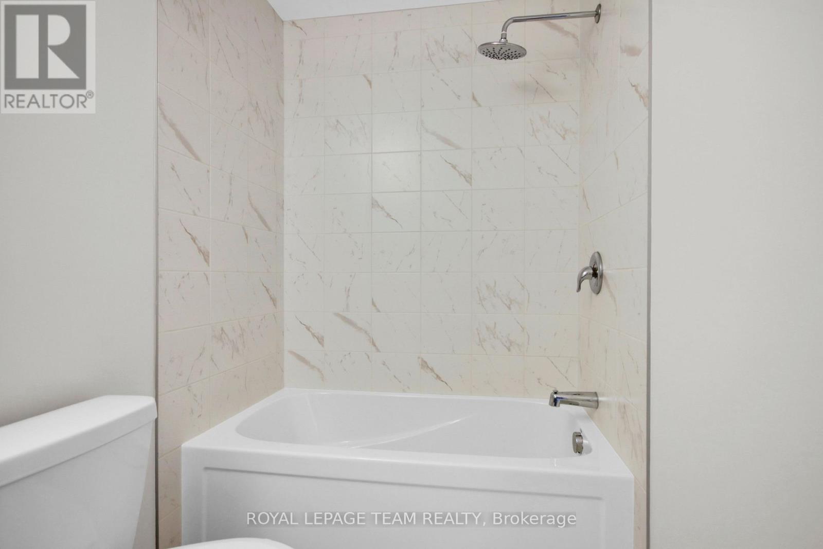 734 Haflinger Row Property Photo 24
