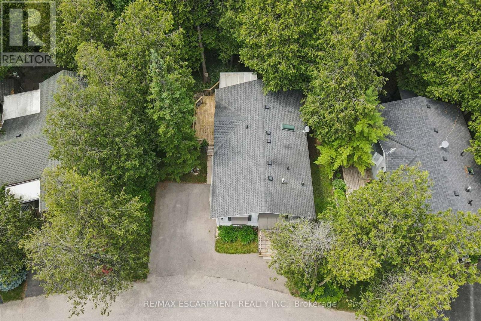 4 Spruce Avenue Property Photo 23