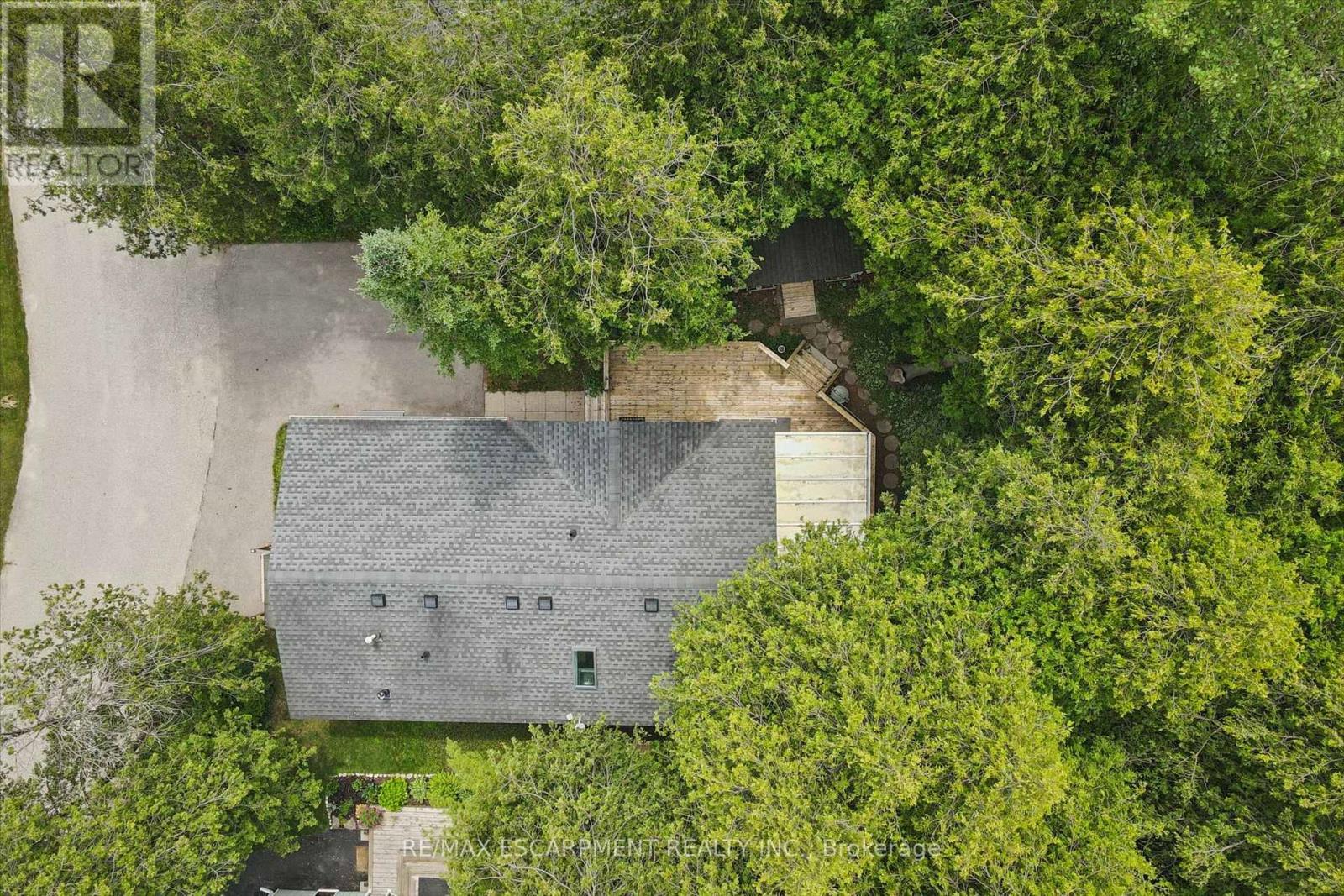 4 Spruce Avenue Property Photo 24