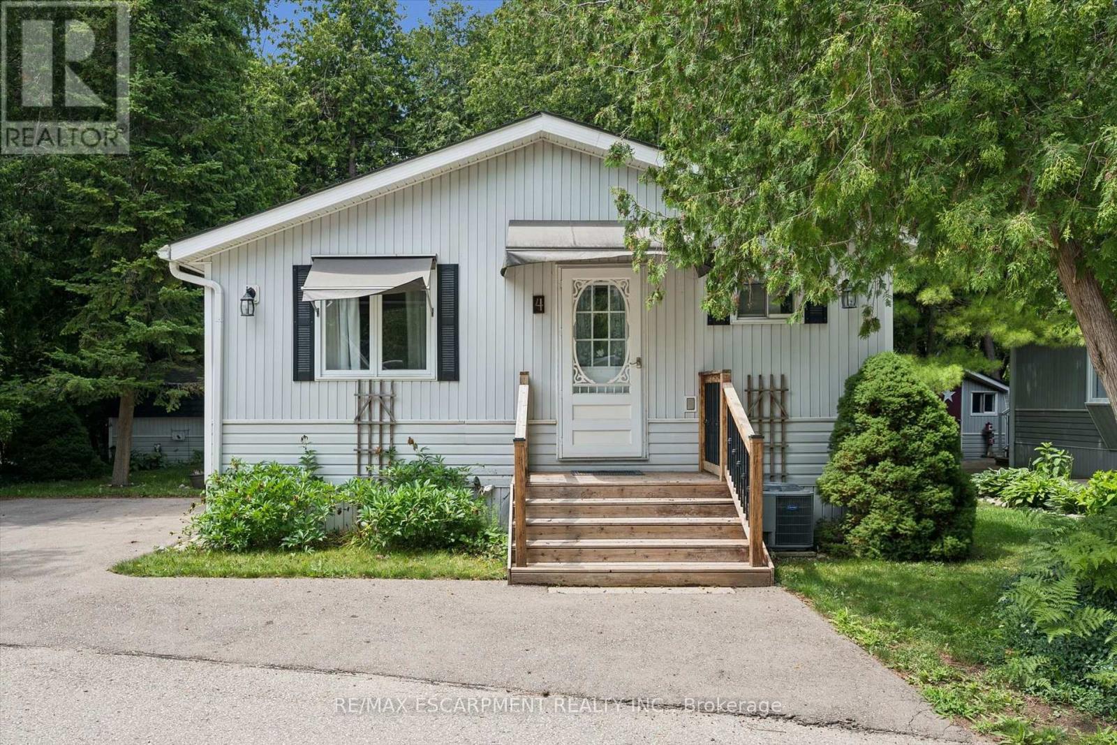 4 Spruce Avenue Property Photo 28