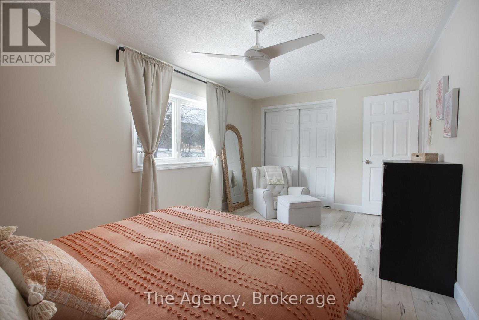 110 Leeson Street S Property Photo 17