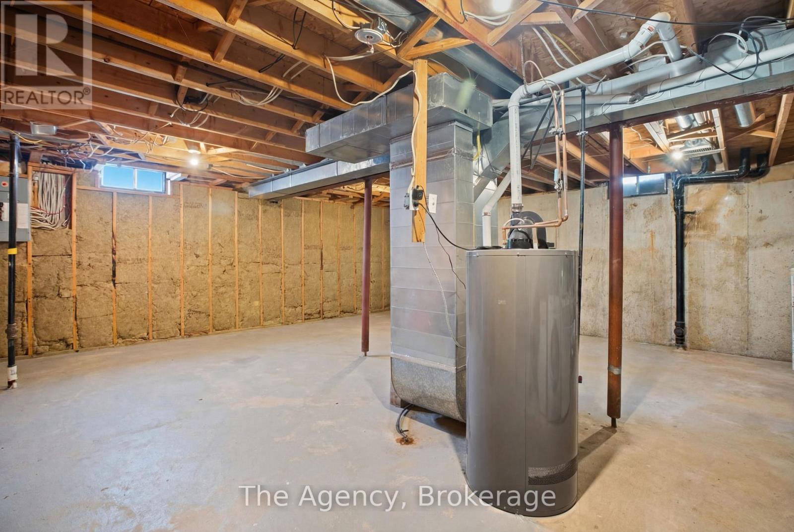110 Leeson Street S Property Photo 22