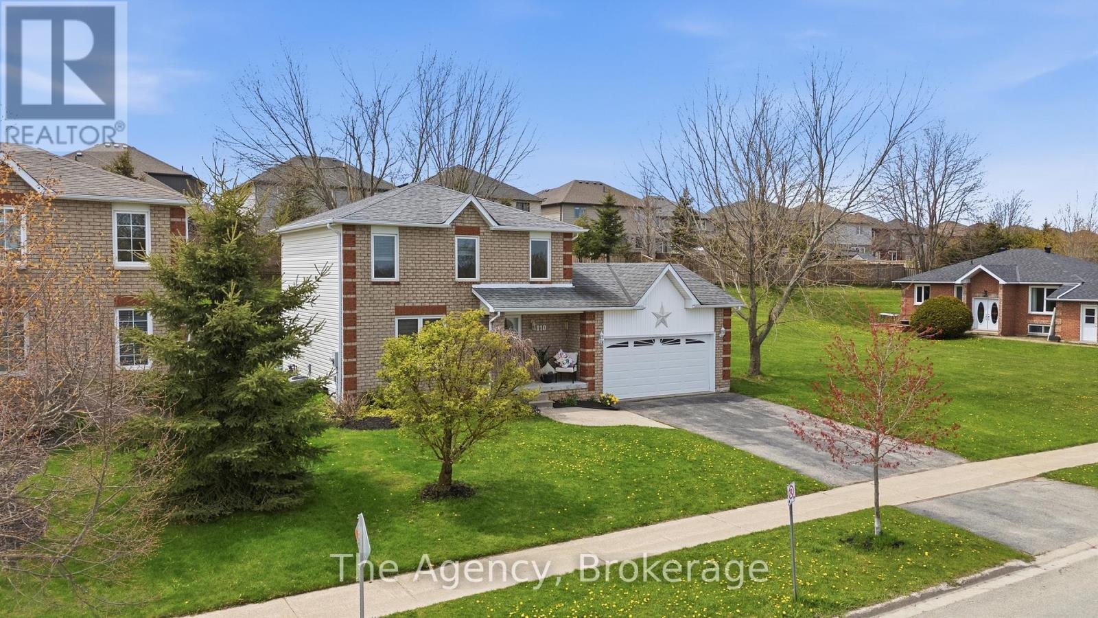 110 Leeson Street S Property Photo 36
