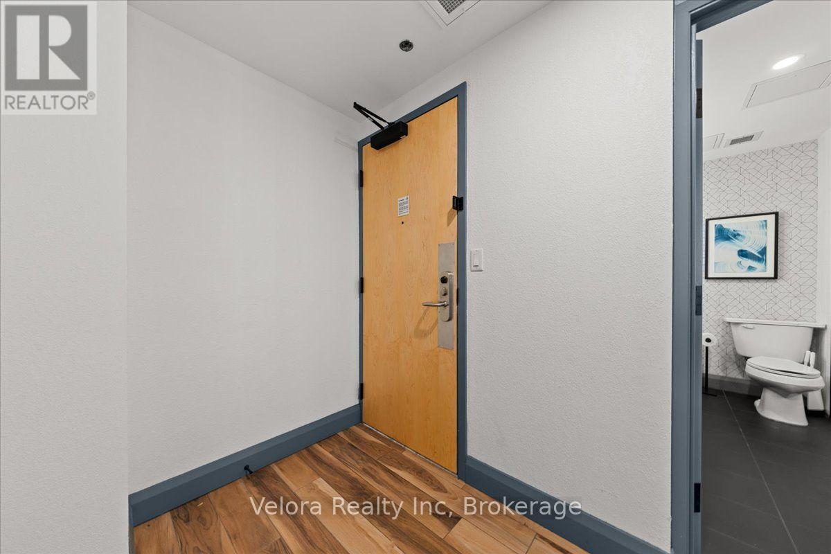 1407 - 161 Laurier Avenue W Property Photo 6