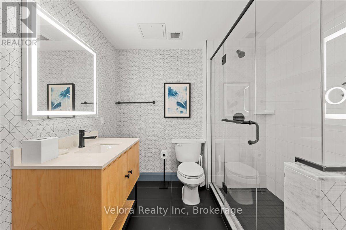 1407 - 161 Laurier Avenue W Property Photo 8